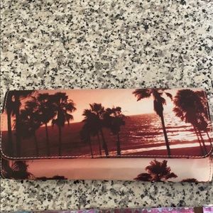 Juicy couture malibu clutch